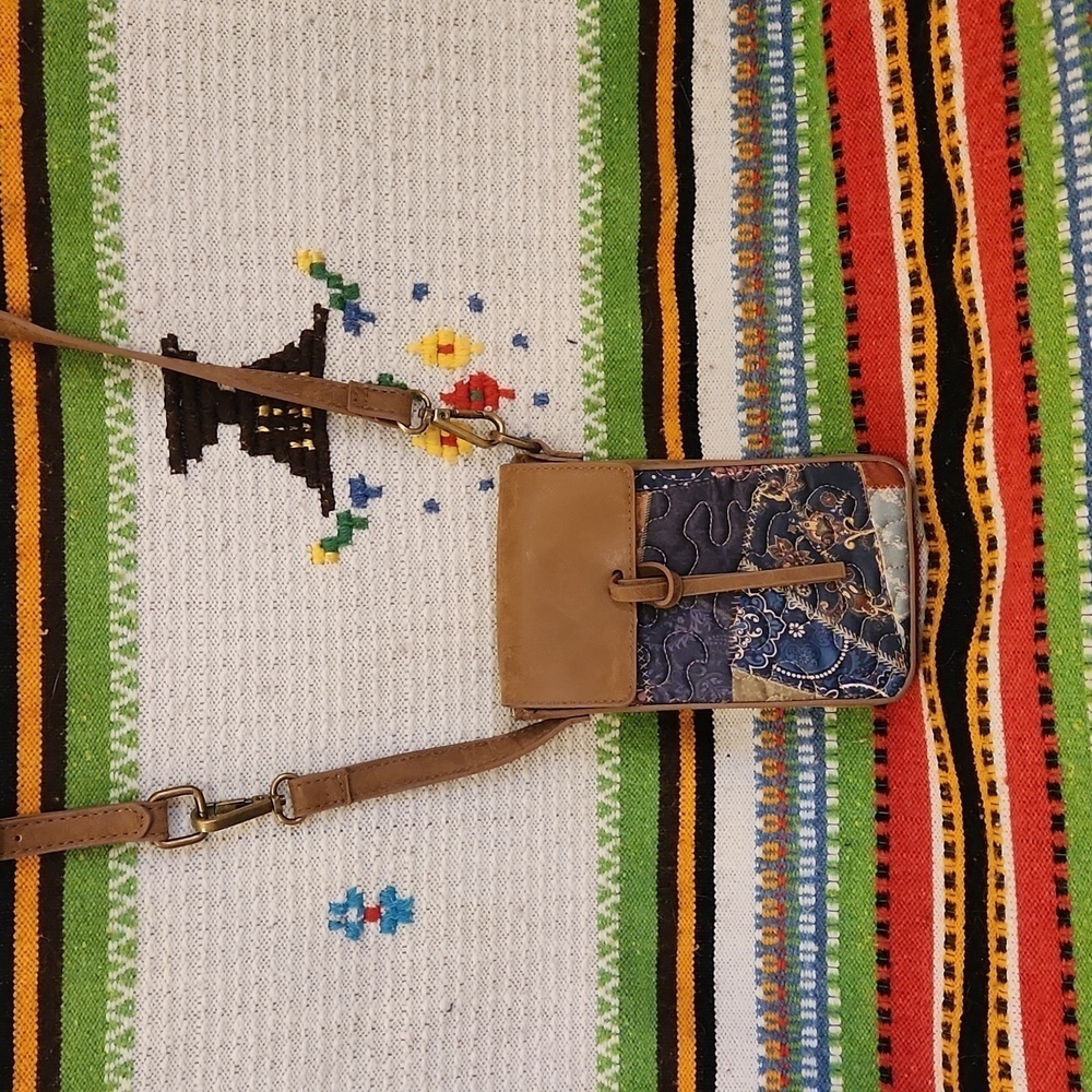 Donna Sharp Libby Small Quilted Multicolor Crossbody Vegan Leather